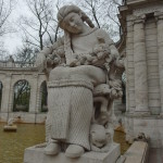 Dornröschen - Sleeping Beauty, Der Märchenbrunnen im Volkspark Friedrichshain, Berlin. Photo by Scarlett Messenger