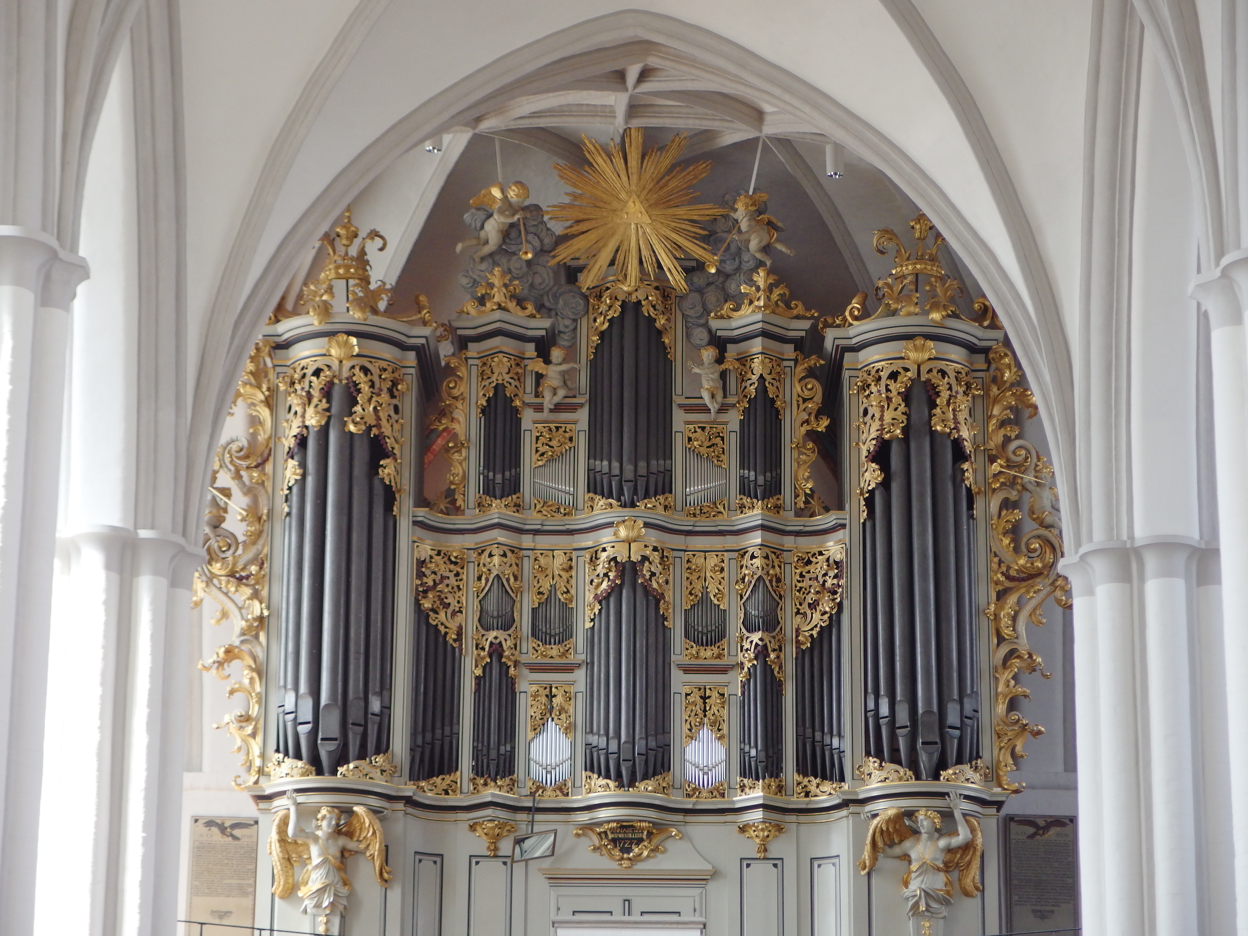 собор орган